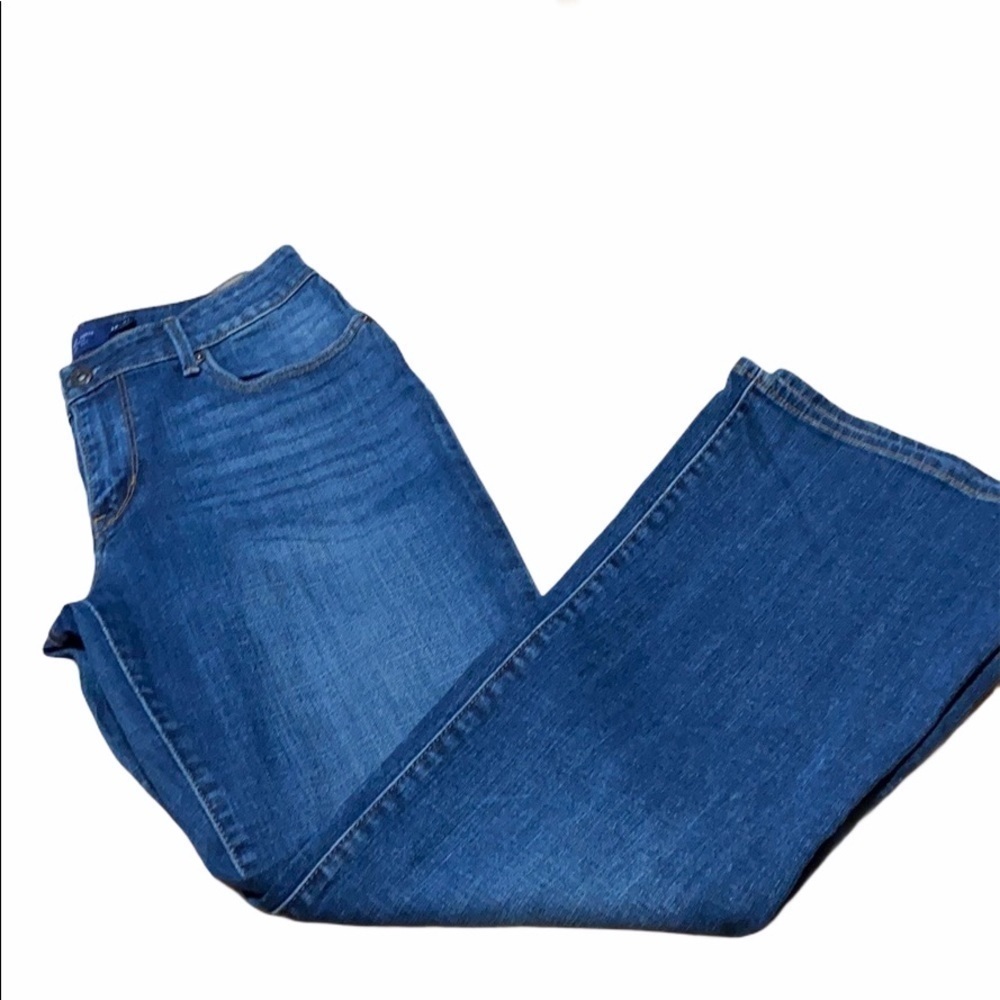 Levi’s Bold Curve Classic Boot Cut Jeans